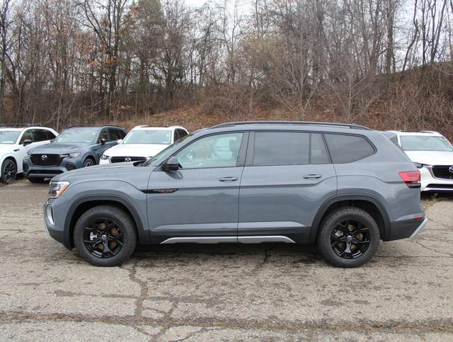 new 2025 Volkswagen Atlas car, priced at $47,394