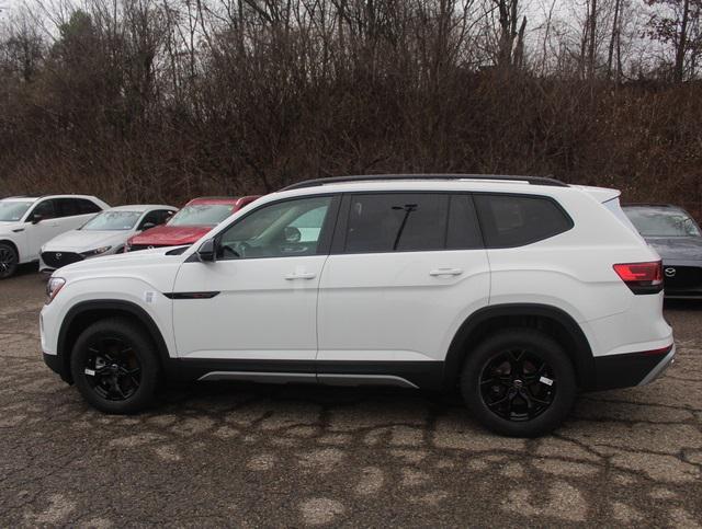 new 2025 Volkswagen Atlas car, priced at $46,341