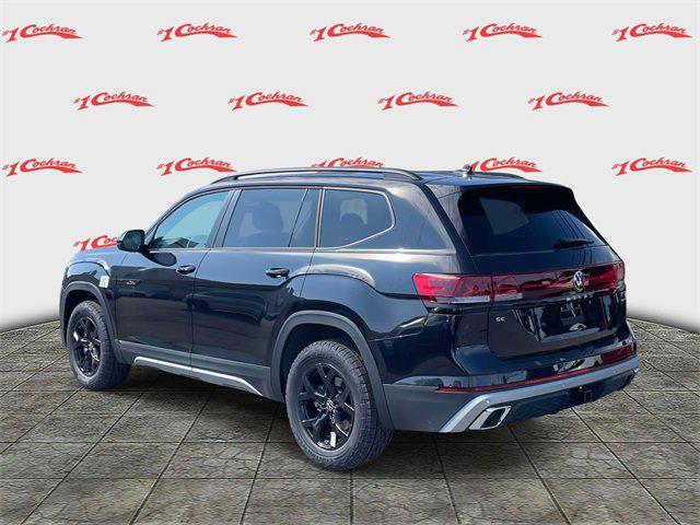 new 2025 Volkswagen Atlas car, priced at $42,074