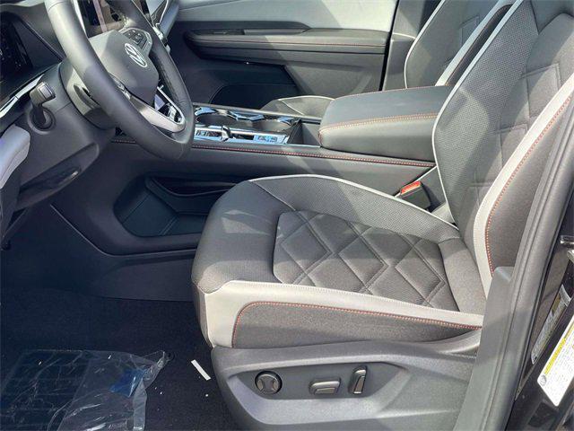 new 2025 Volkswagen Atlas car, priced at $42,074