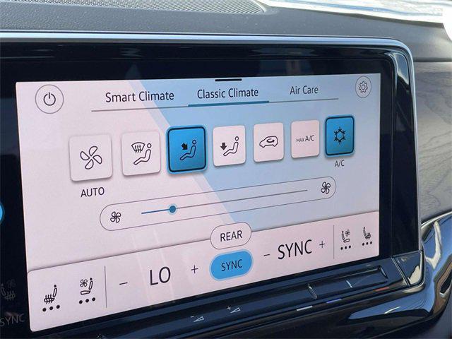 new 2026 Volkswagen Atlas car, priced at $47,476