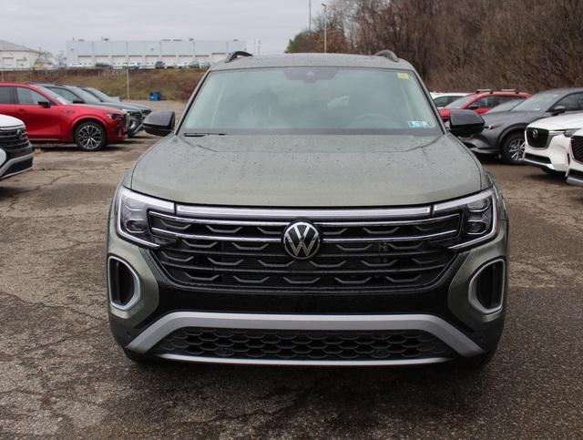 new 2025 Volkswagen Atlas car, priced at $46,071