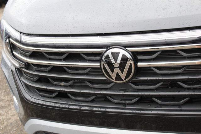 new 2025 Volkswagen Atlas car, priced at $47,661