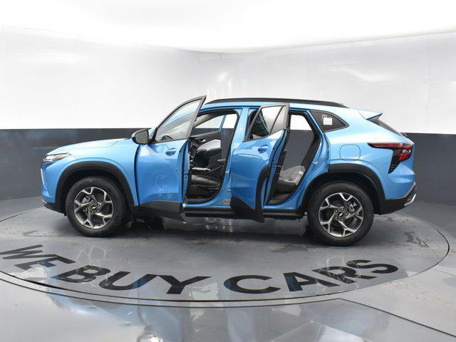 new 2025 Chevrolet Trax car, priced at $26,270
