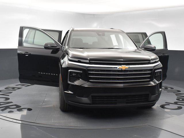 new 2025 Chevrolet Traverse car, priced at $46,020