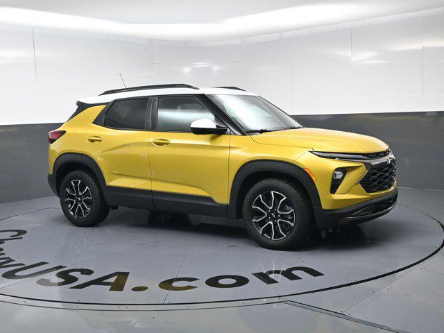 new 2025 Chevrolet TrailBlazer car, priced at $29,403