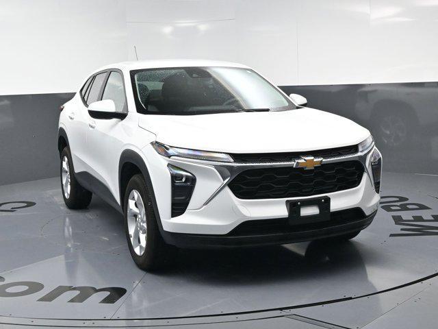 used 2024 Chevrolet Trax car, priced at $22,977
