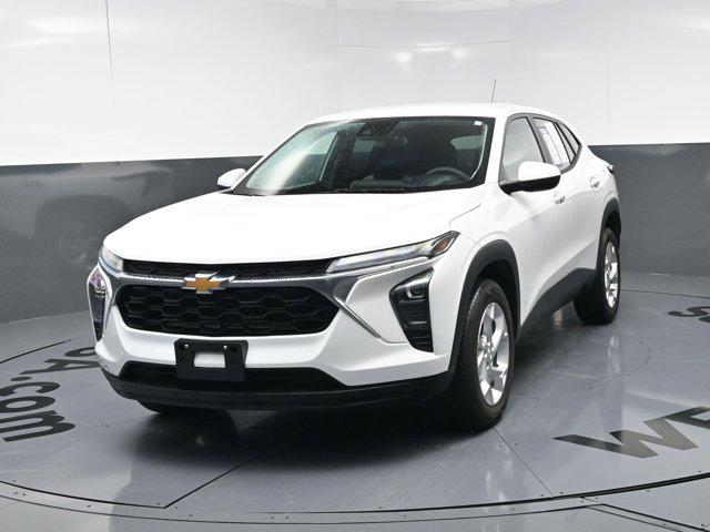 used 2024 Chevrolet Trax car, priced at $22,977