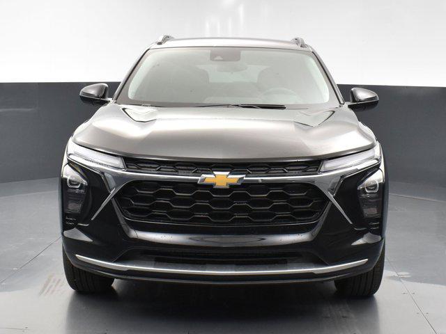 new 2025 Chevrolet Trax car, priced at $24,025