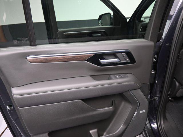 new 2025 Chevrolet Suburban car, priced at $75,641