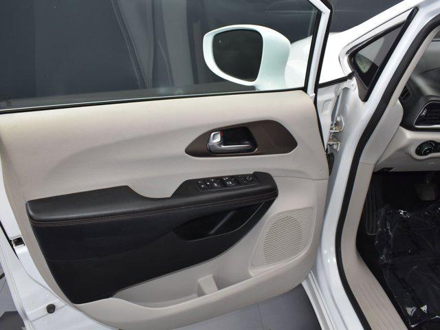 used 2018 Chrysler Pacifica car, priced at $12,977