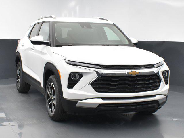 new 2025 Chevrolet TrailBlazer car, priced at $27,265