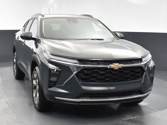 used 2025 Chevrolet Trax car, priced at $26,977