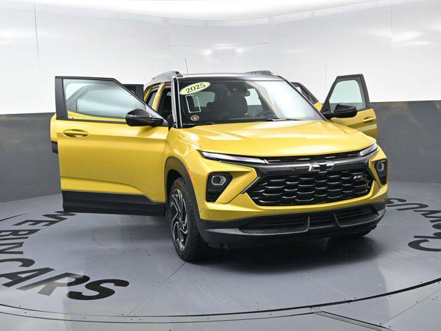 new 2025 Chevrolet TrailBlazer car, priced at $30,898