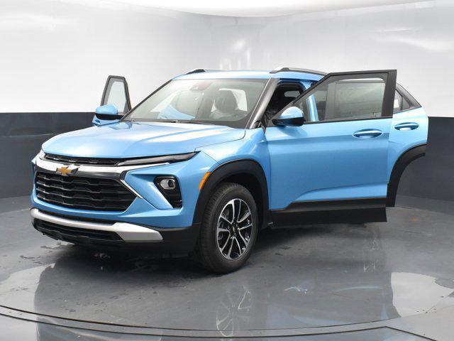 new 2025 Chevrolet TrailBlazer car, priced at $27,660