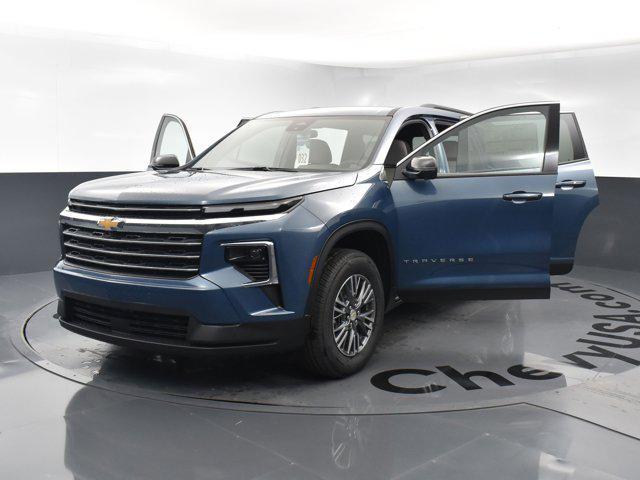 new 2025 Chevrolet Traverse car, priced at $41,196