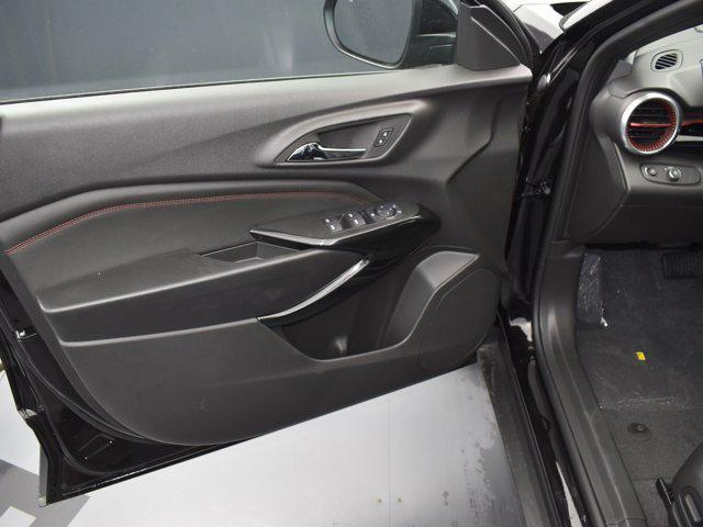 new 2025 Chevrolet Trax car, priced at $24,026
