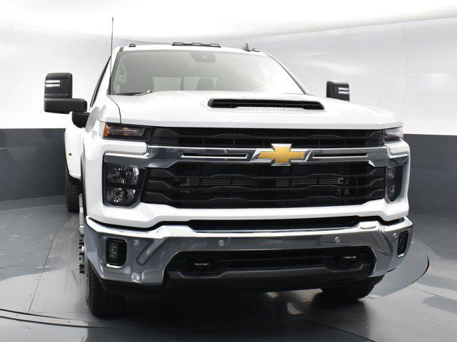 new 2025 Chevrolet Silverado 3500 car, priced at $77,655