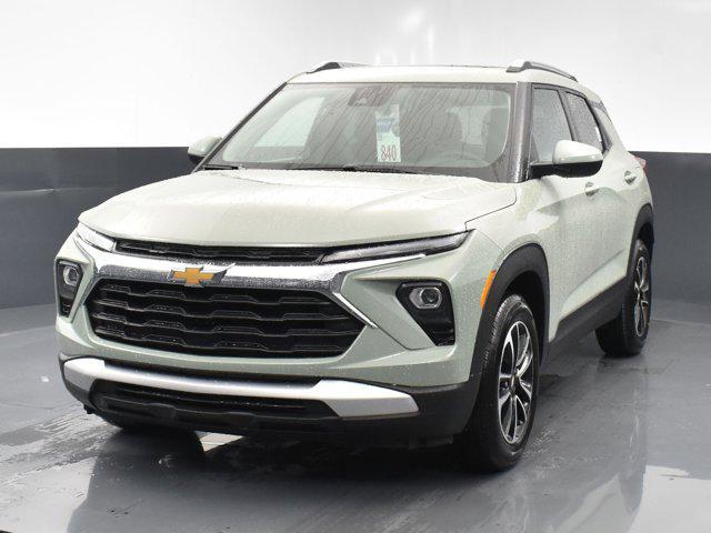 new 2025 Chevrolet TrailBlazer car, priced at $31,005