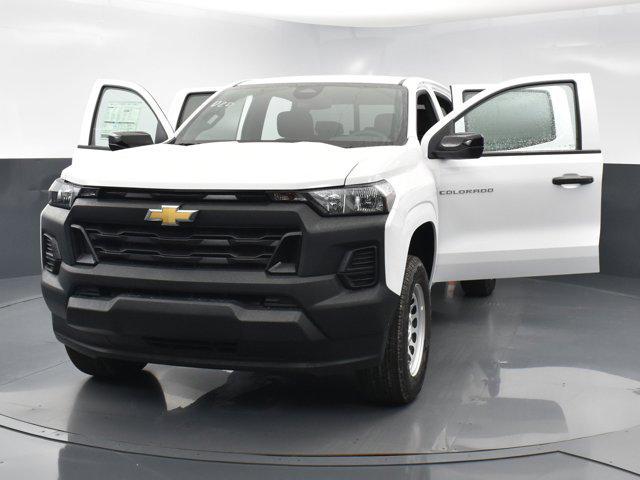 new 2024 Chevrolet Colorado car, priced at $33,315