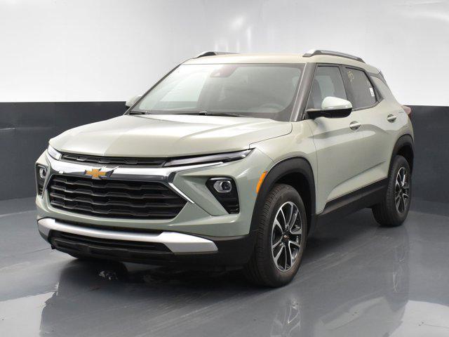 new 2025 Chevrolet TrailBlazer car, priced at $29,205