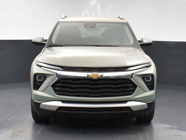 new 2025 Chevrolet TrailBlazer car, priced at $29,205