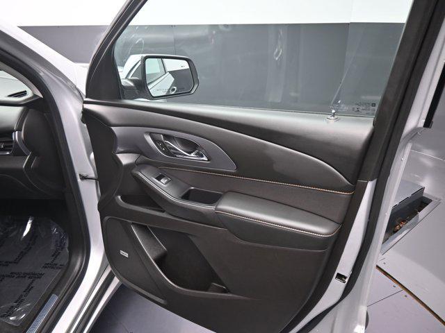 used 2021 Chevrolet Traverse car, priced at $39,977