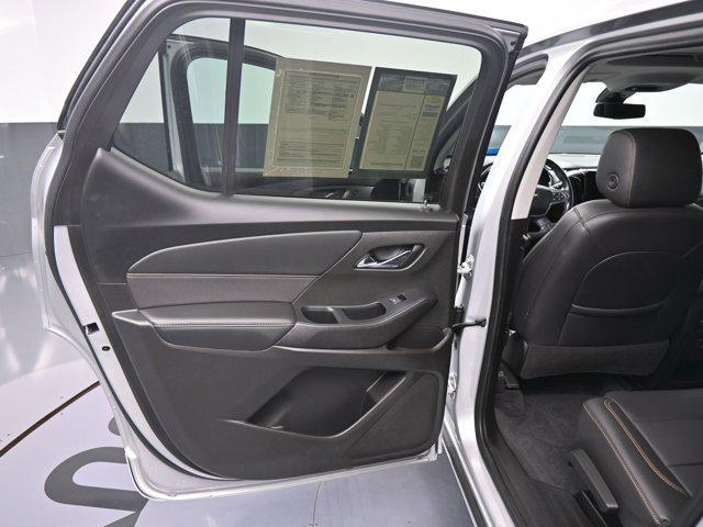 used 2021 Chevrolet Traverse car, priced at $39,977
