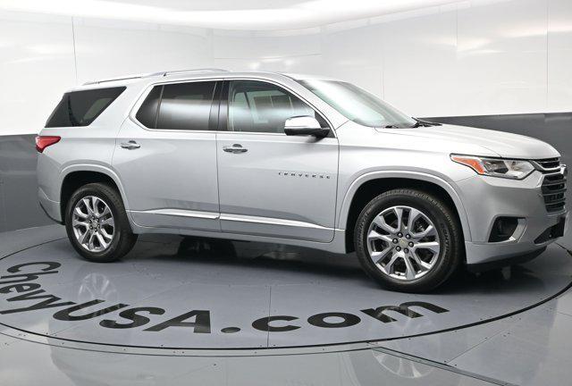 used 2021 Chevrolet Traverse car, priced at $39,977
