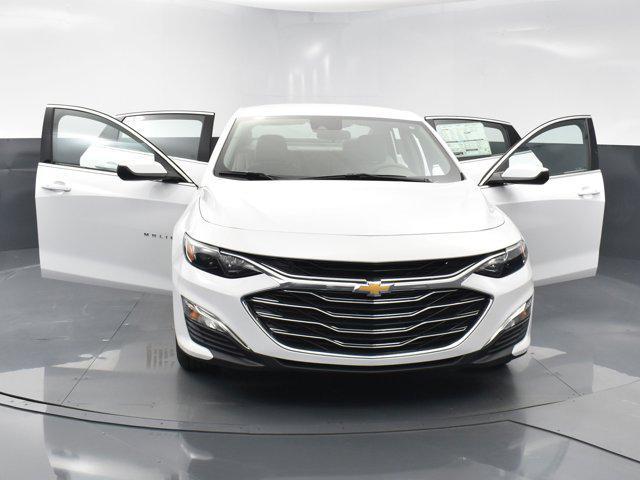 new 2024 Chevrolet Malibu car, priced at $24,280