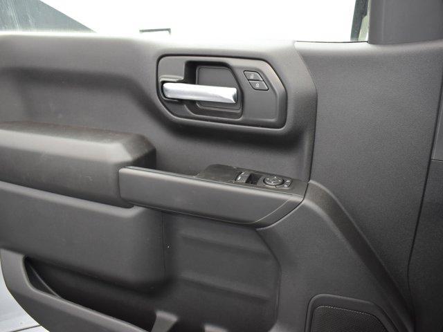 new 2025 Chevrolet Silverado 1500 car, priced at $42,600