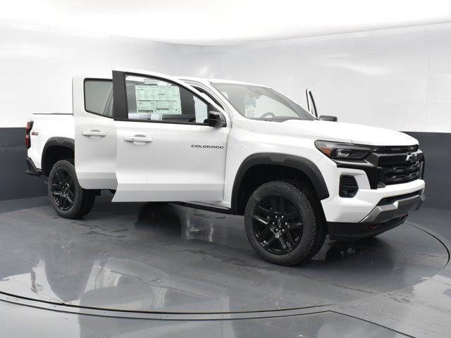 new 2024 Chevrolet Colorado car, priced at $49,075