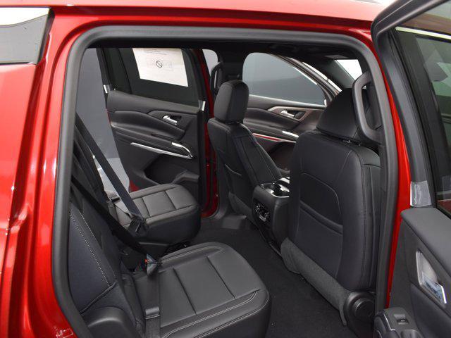new 2025 Chevrolet Traverse car, priced at $43,136