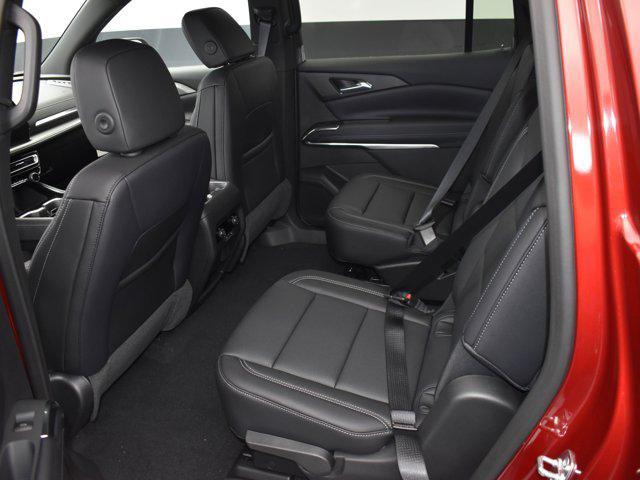 new 2025 Chevrolet Traverse car, priced at $43,136