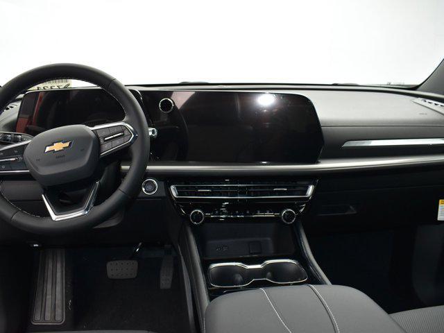 new 2025 Chevrolet Traverse car, priced at $43,136