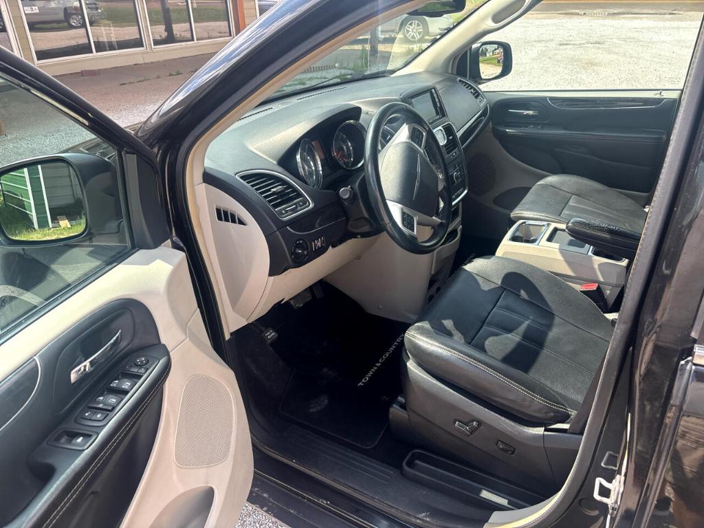 used 2016 Chrysler Town & Country car, priced at $8,850