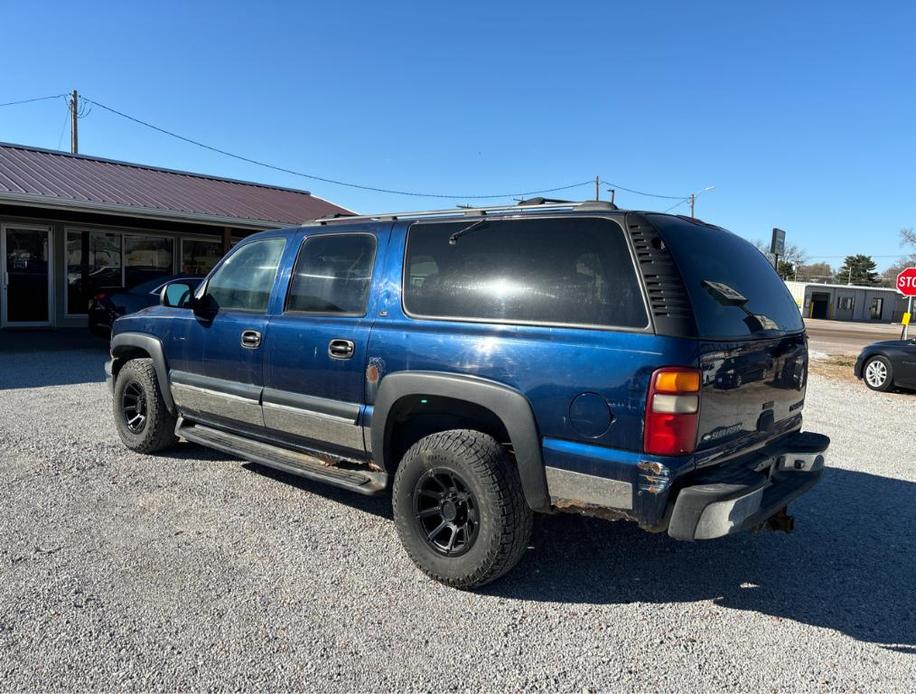 used 2001 Chevrolet Suburban car, priced at $2,150