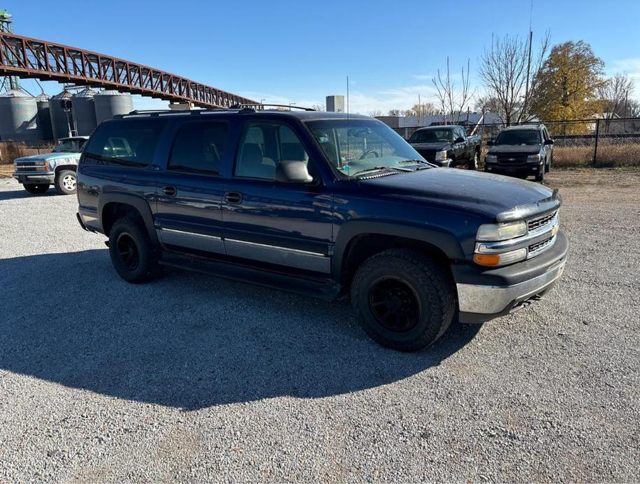 used 2001 Chevrolet Suburban car, priced at $2,150