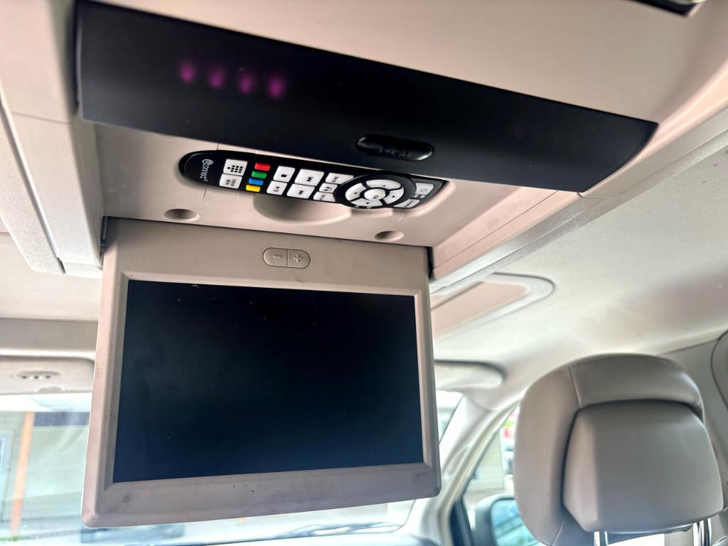 used 2015 Chrysler Town & Country car, priced at $7,995