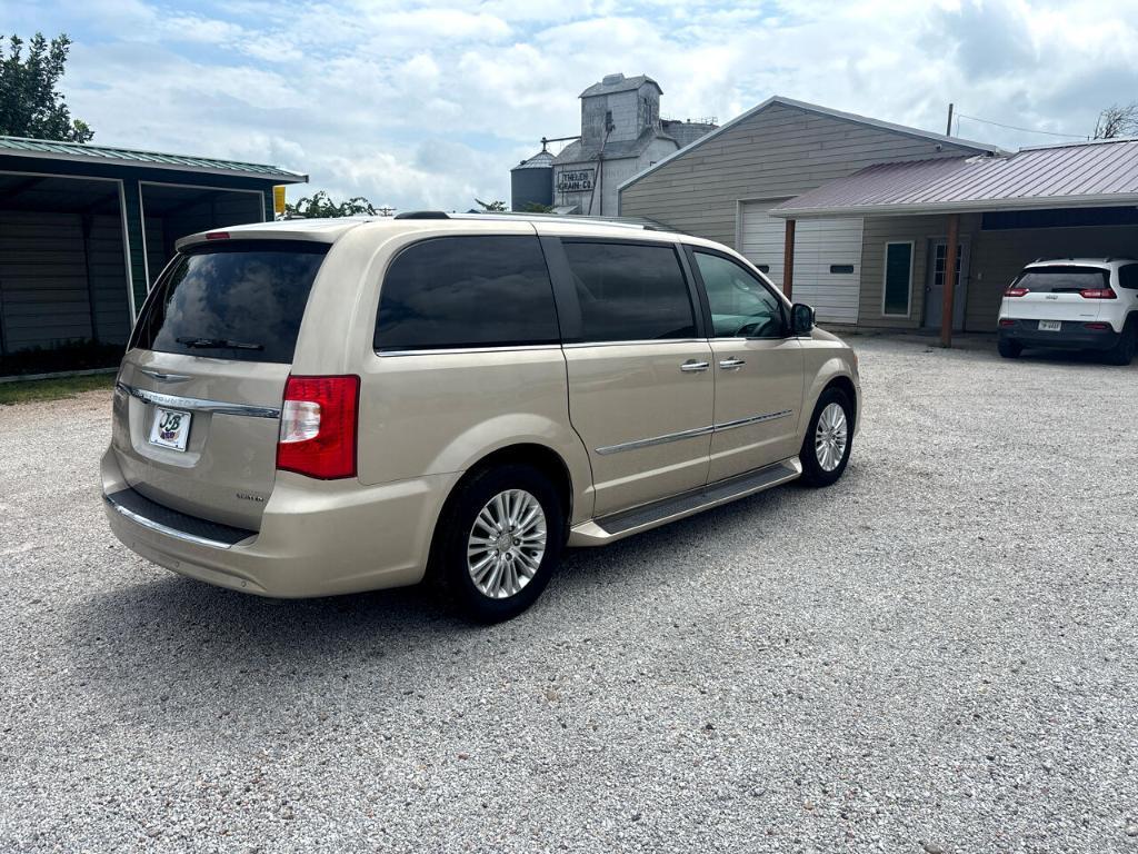 used 2015 Chrysler Town & Country car, priced at $7,995