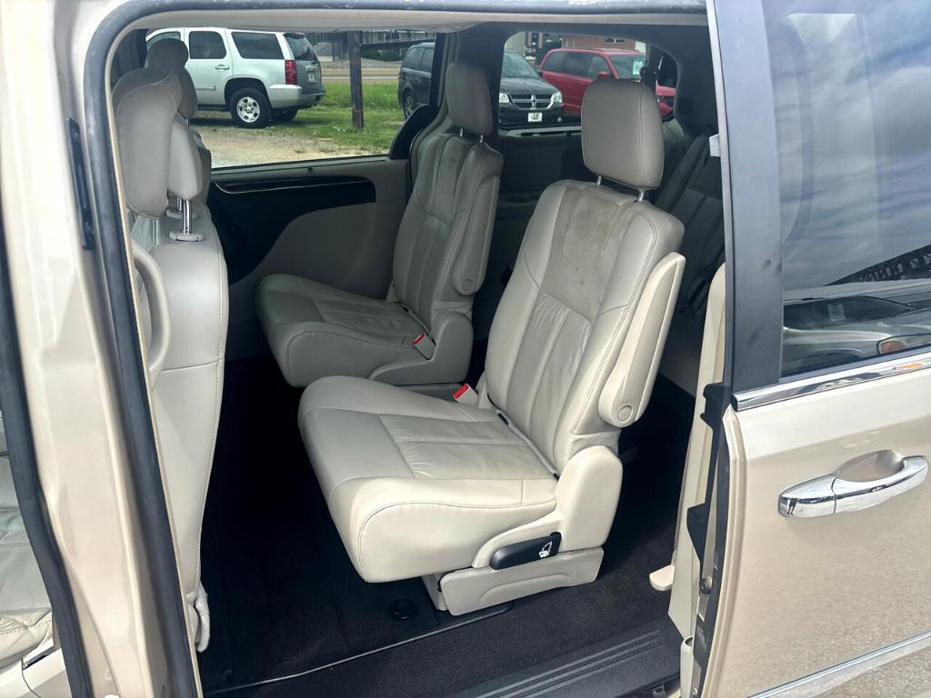 used 2015 Chrysler Town & Country car, priced at $7,995