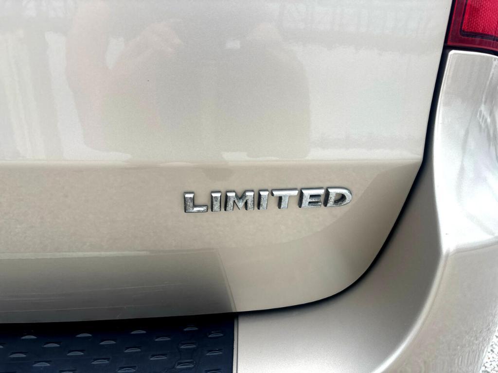 used 2015 Chrysler Town & Country car, priced at $7,995