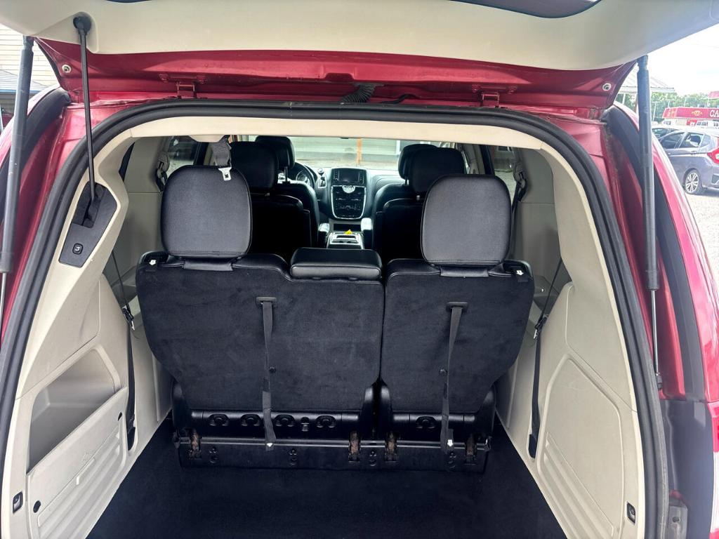 used 2016 Chrysler Town & Country car, priced at $9,250