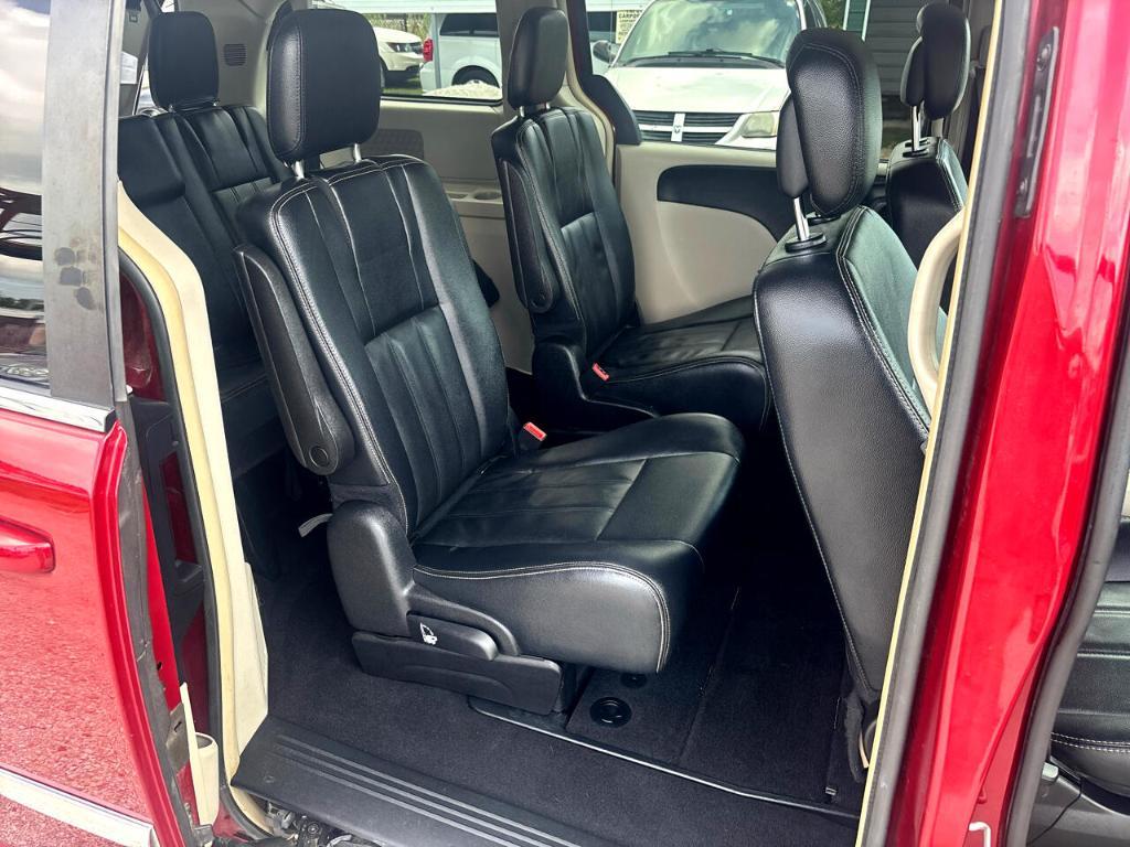 used 2016 Chrysler Town & Country car, priced at $9,250