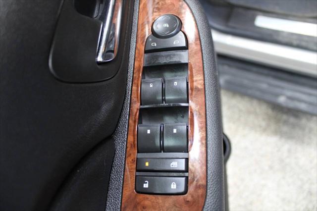 used 2007 Chevrolet Suburban car, priced at $6,900