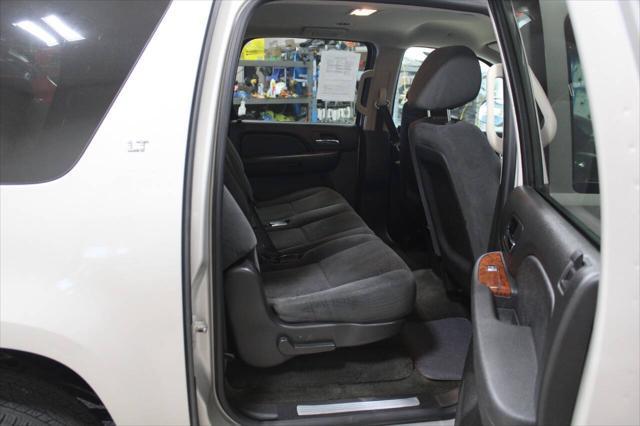 used 2007 Chevrolet Suburban car, priced at $6,900