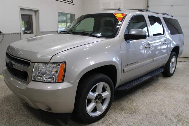 used 2007 Chevrolet Suburban car, priced at $6,900