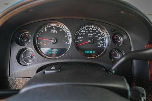 used 2007 Chevrolet Suburban car, priced at $5,990