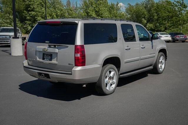used 2007 Chevrolet Suburban car, priced at $5,990