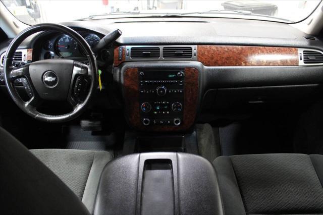 used 2007 Chevrolet Suburban car, priced at $6,900
